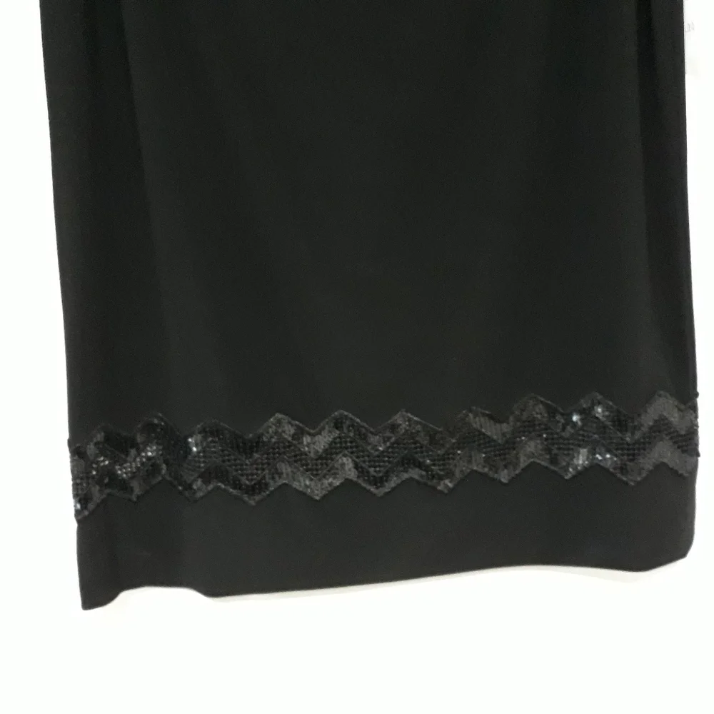 Patra pull on black skirt size 12